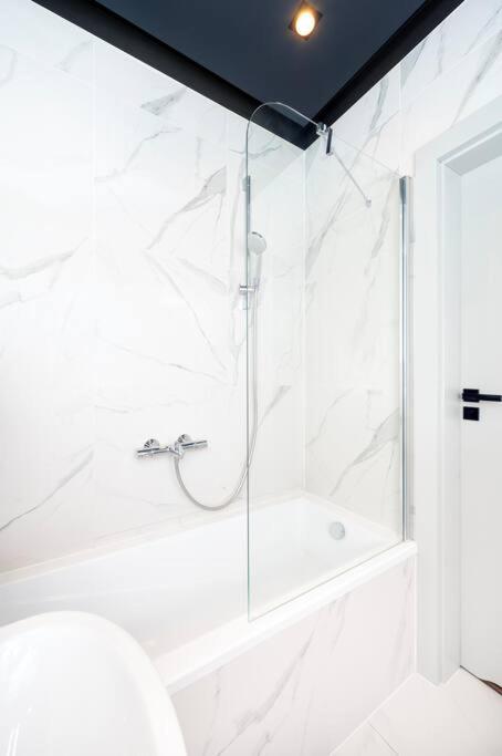 - Center - Stylish And Cozy - G147a Apartament *
